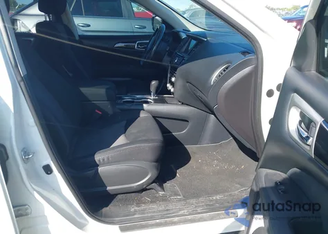 2017 Nissan Pathfinder Sv z USA, uszkodzony, nr VIN 5N1DR2MN5HC646844